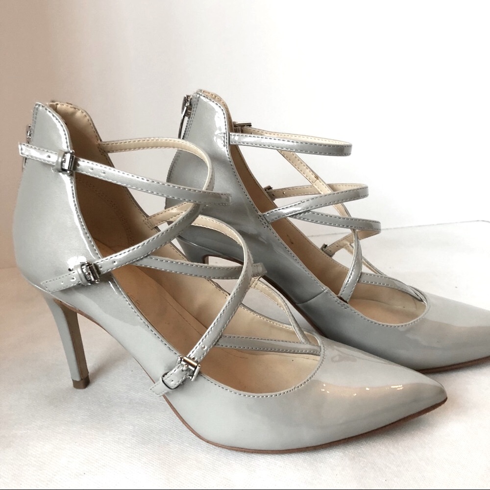 Marc Fisher light gray patent leather heels
